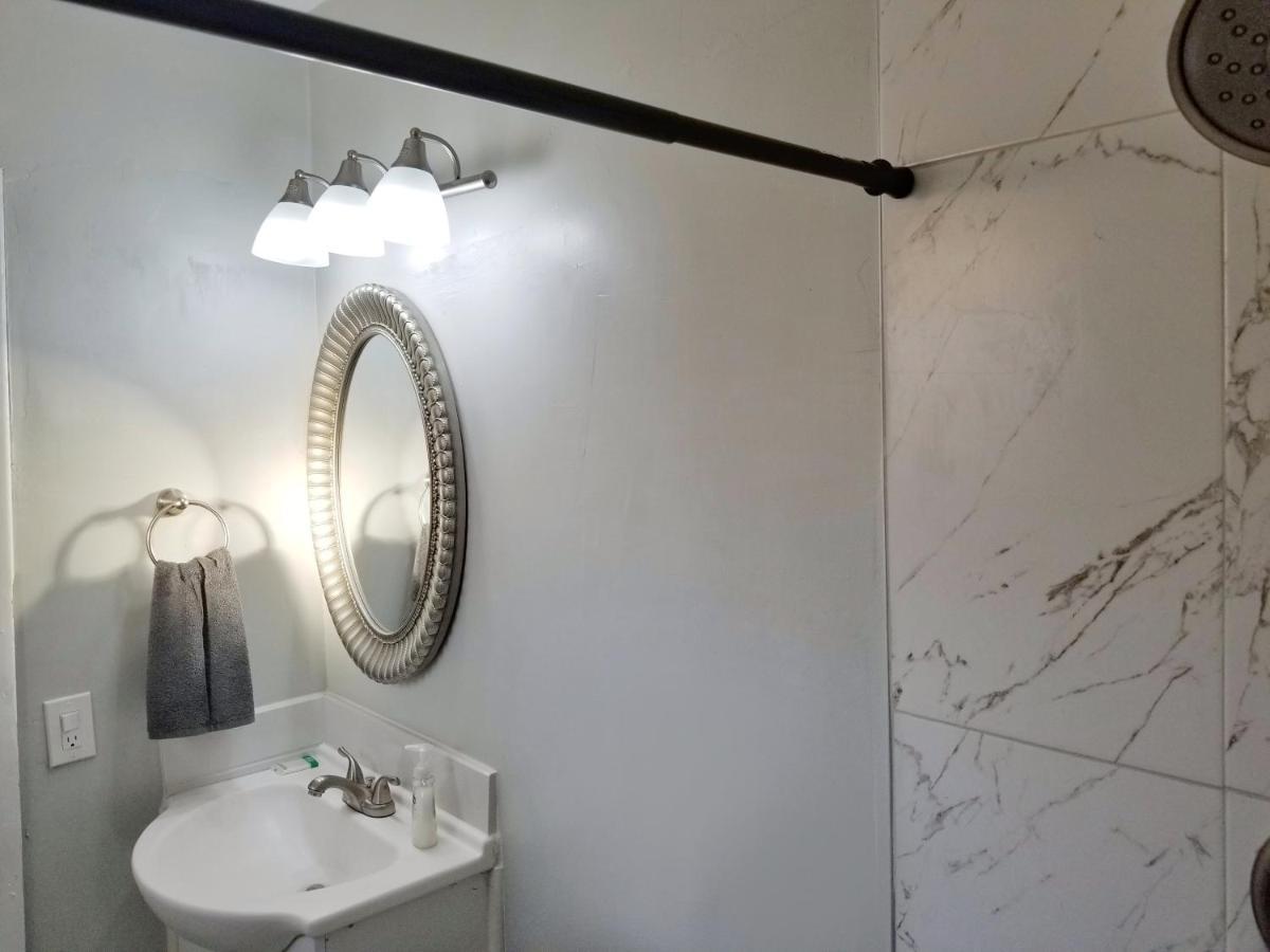 Glam Private Studio 4 Miles From Beach Hollywood Bagian luar foto